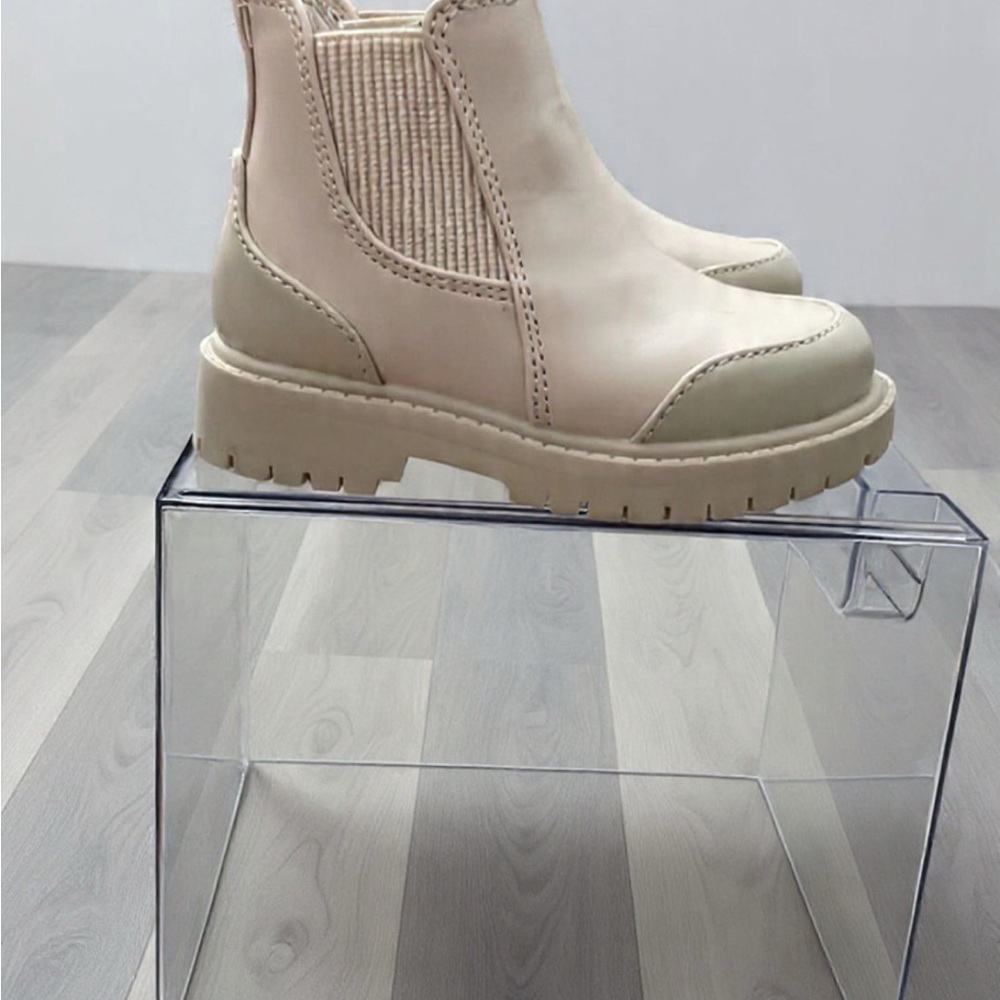 Old Navy Kids Cream Boots